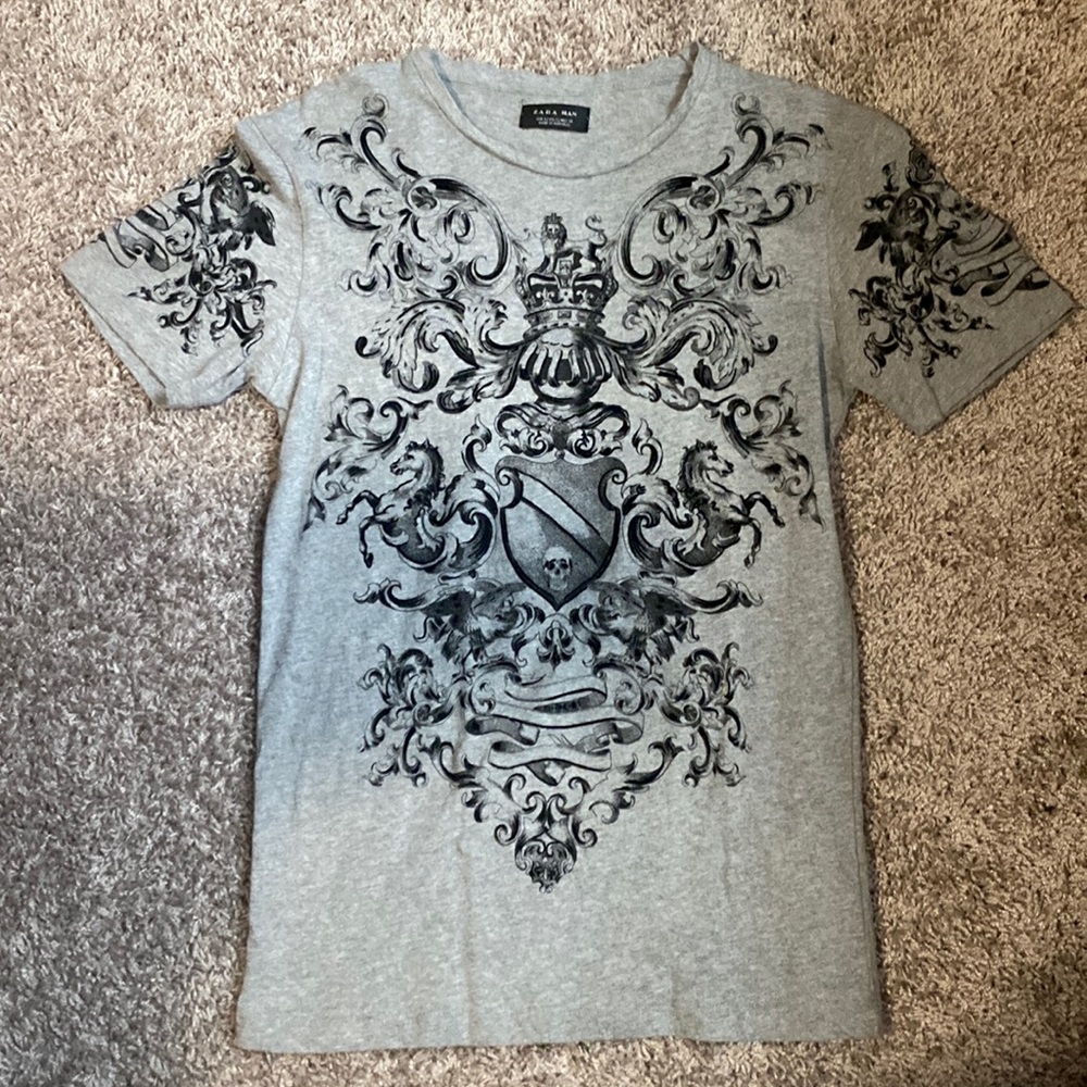 Gray shirt